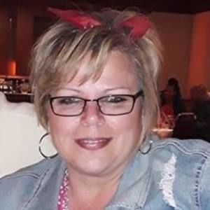 Meet your Posher, Vickie